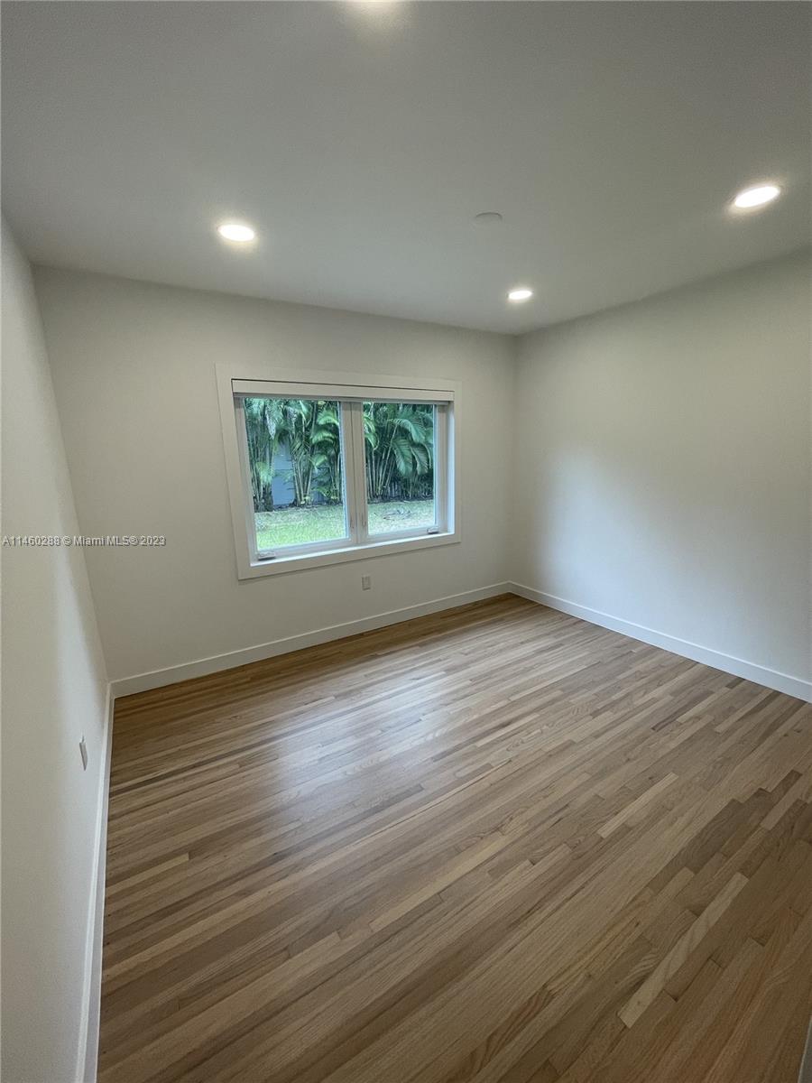 C GABLES RIVIERA SEC 12 - Residential Lease