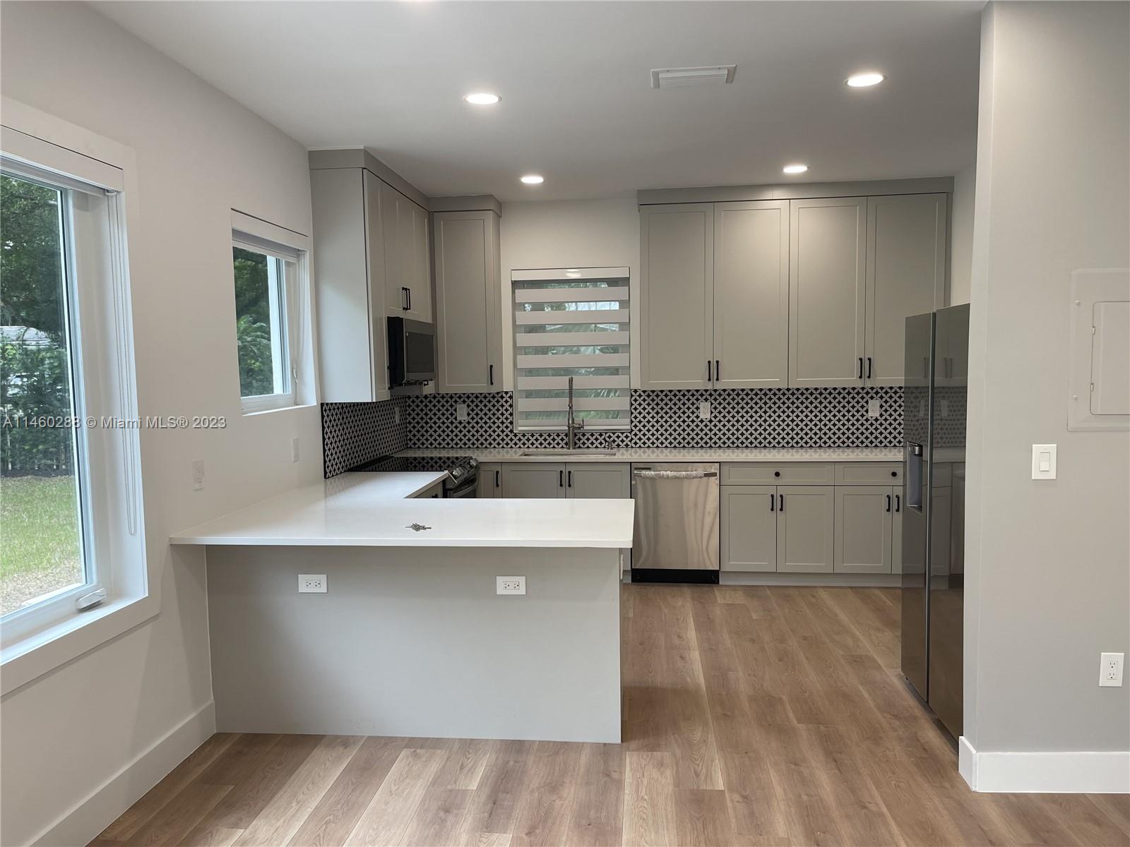 C GABLES RIVIERA SEC 12 - Residential Lease