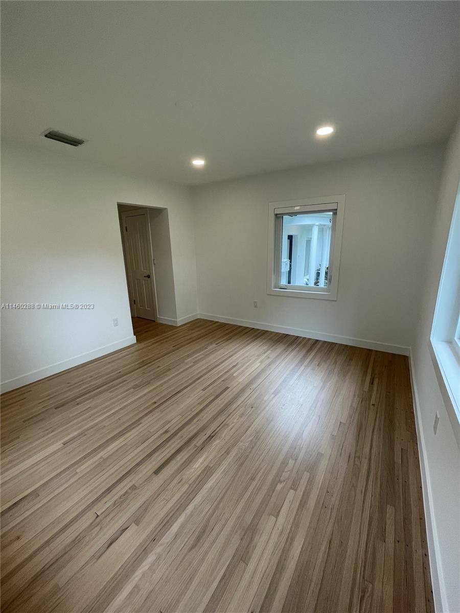 C GABLES RIVIERA SEC 12 - Residential Lease