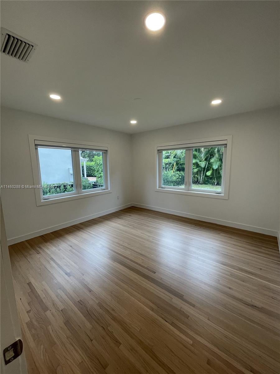 C GABLES RIVIERA SEC 12 - Residential Lease