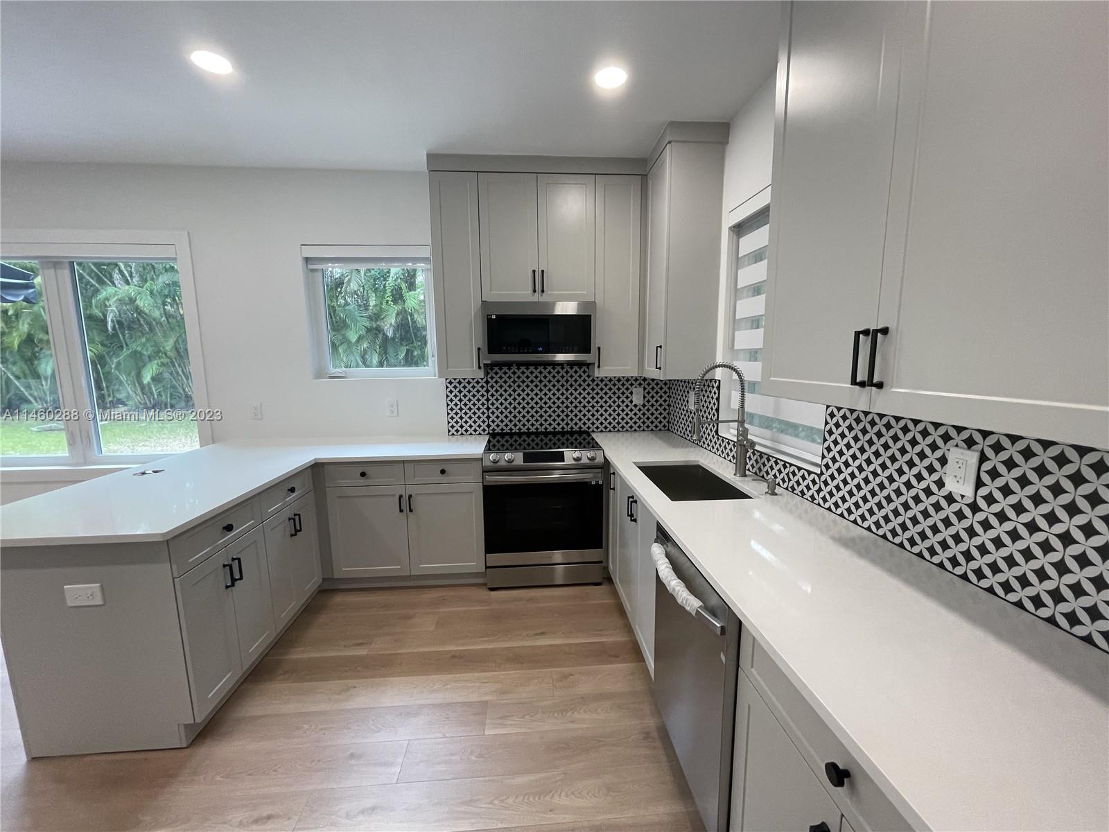 C GABLES RIVIERA SEC 12 - Residential Lease
