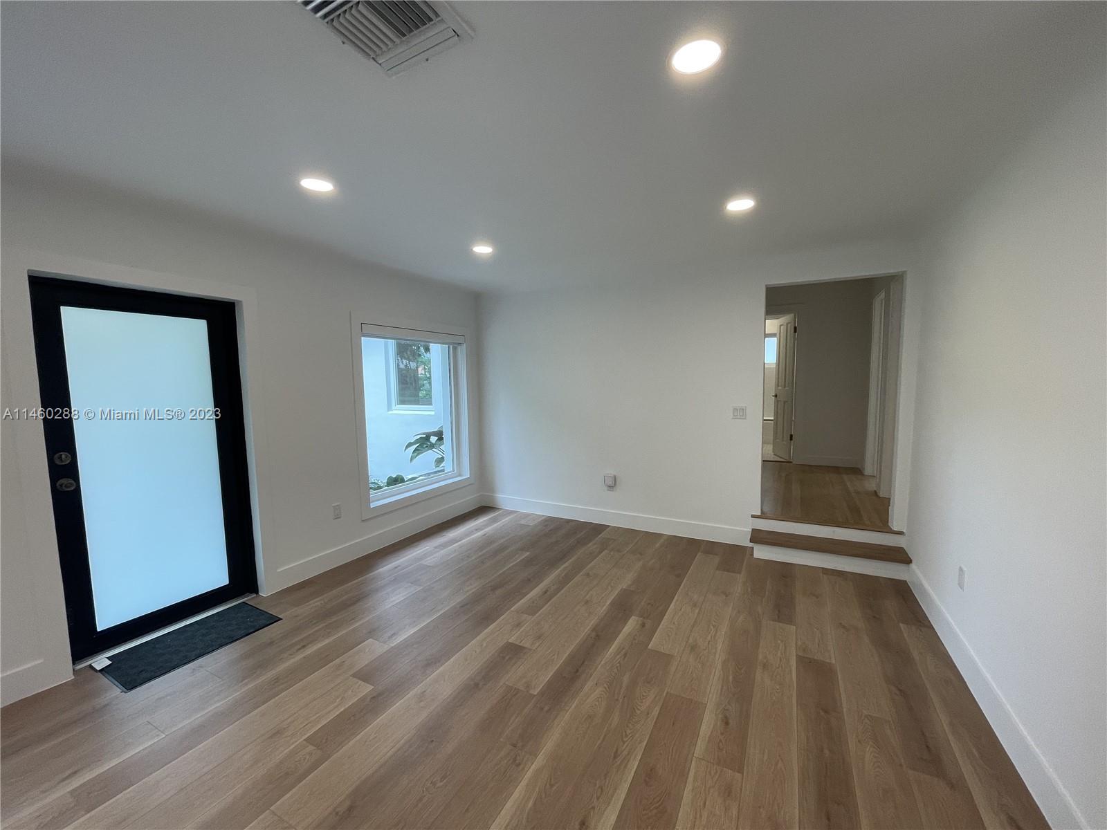 C GABLES RIVIERA SEC 12 - Residential Lease