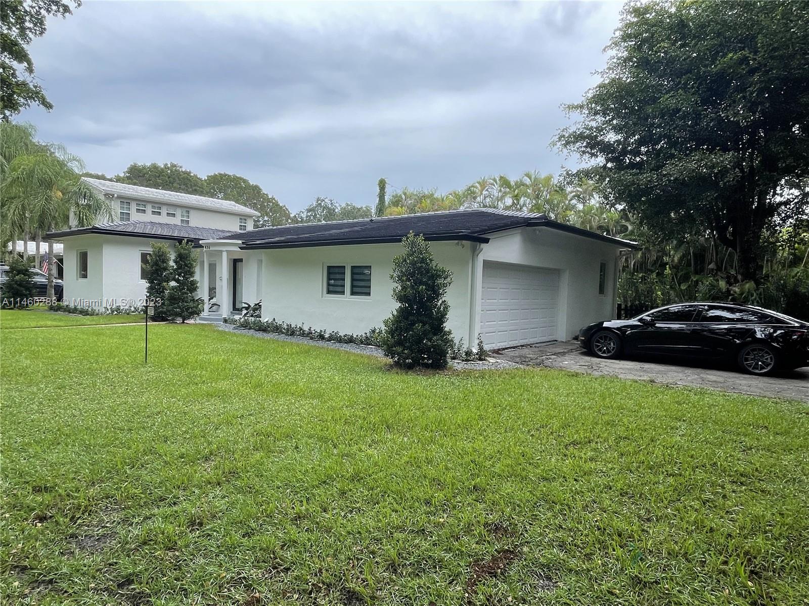 C GABLES RIVIERA SEC 12 - Residential Lease