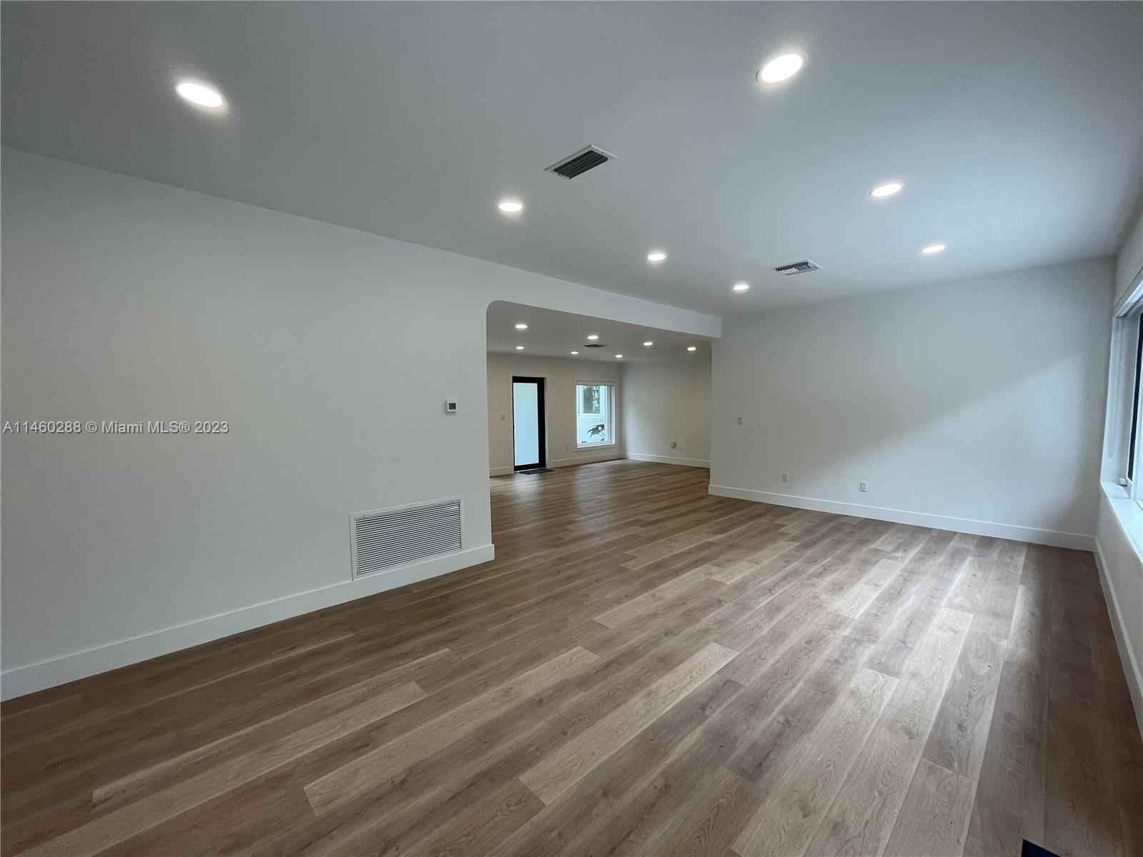 C GABLES RIVIERA SEC 12 - Residential Lease