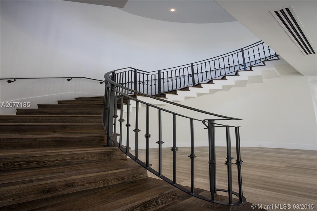 GABLES ESTS NO 2 - Residential