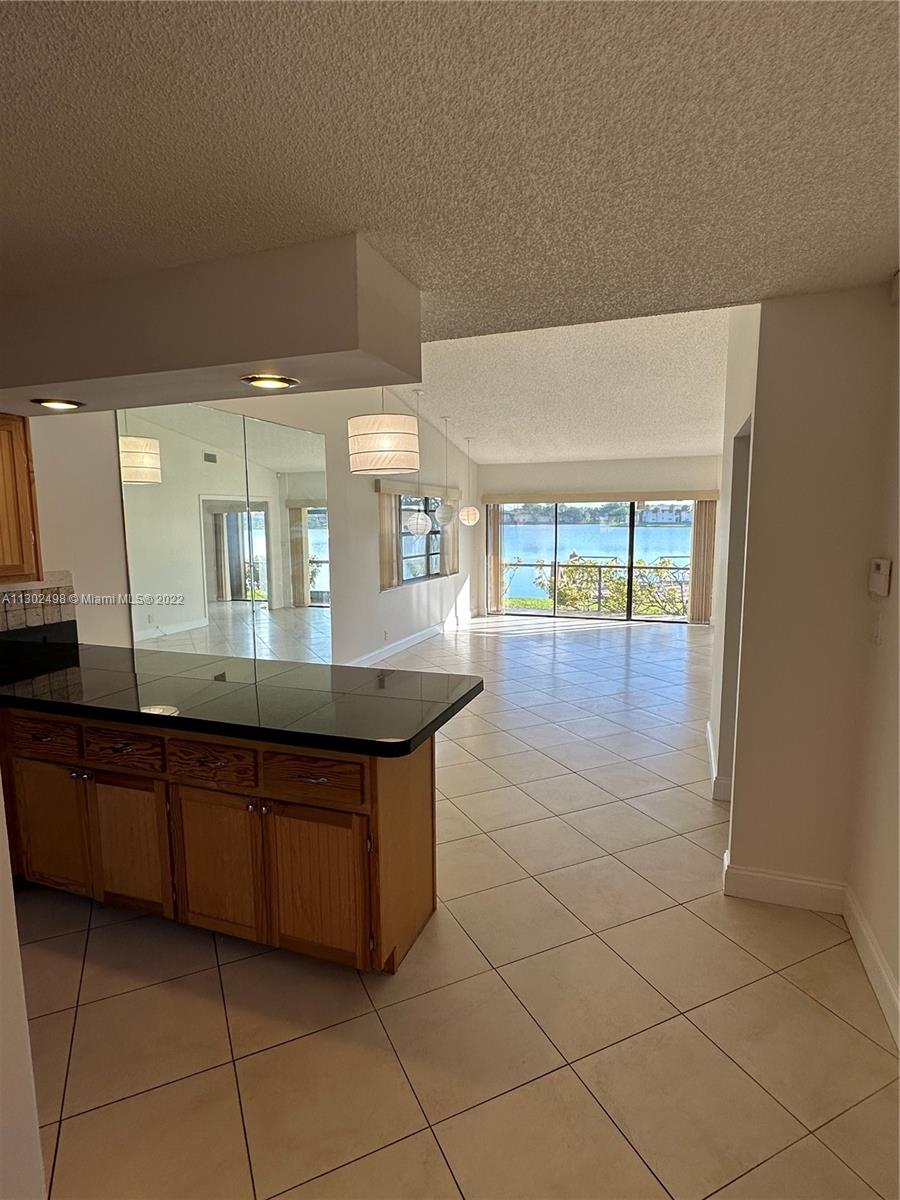 WOODLAKE ISLES - Residential