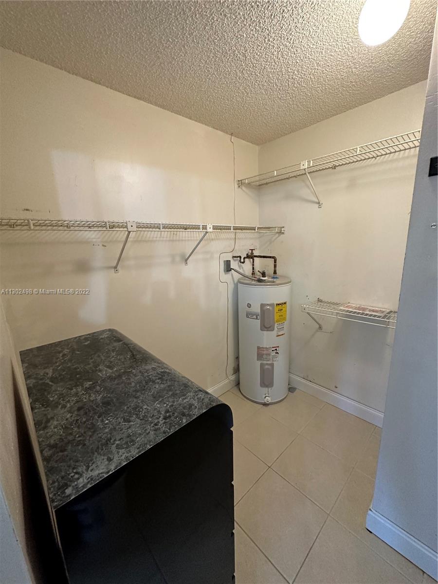 WOODLAKE ISLES - Residential