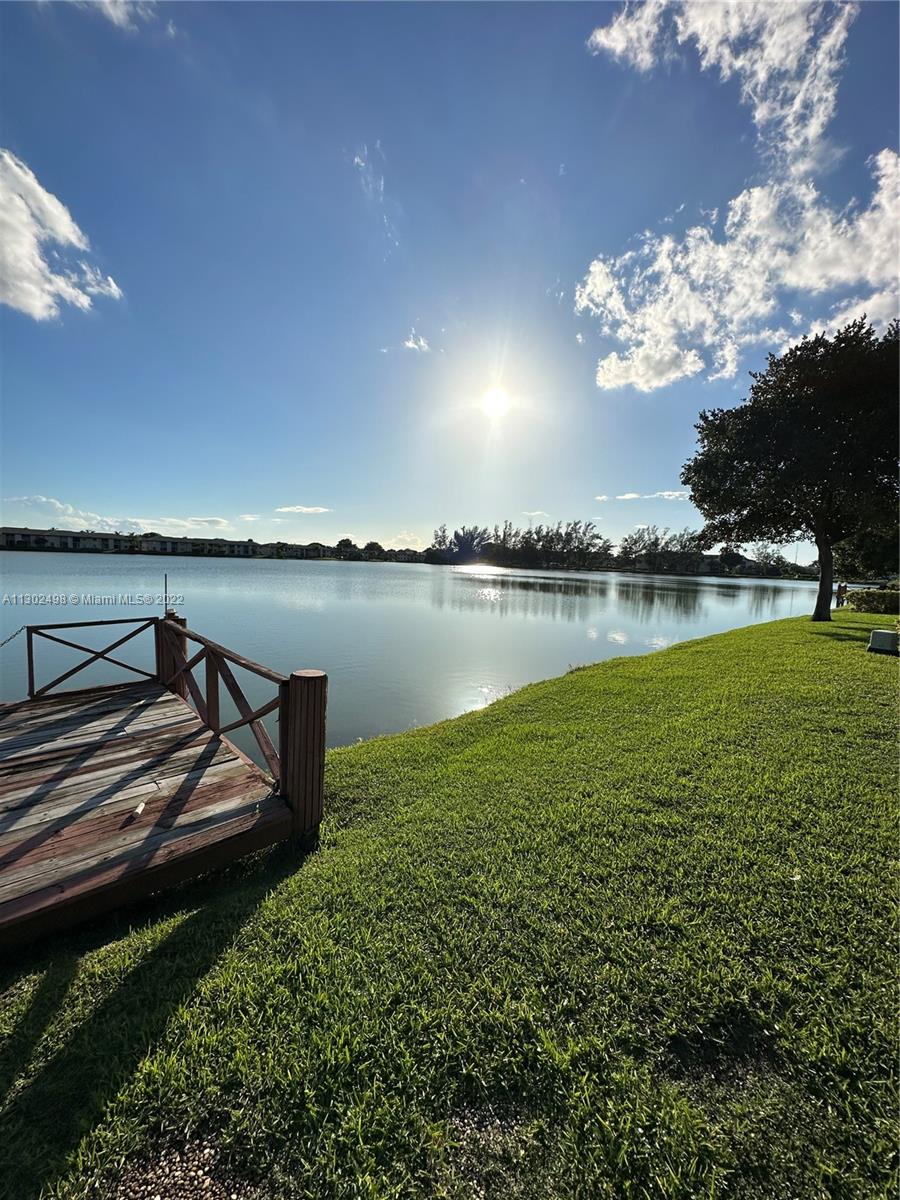 WOODLAKE ISLES - Residential