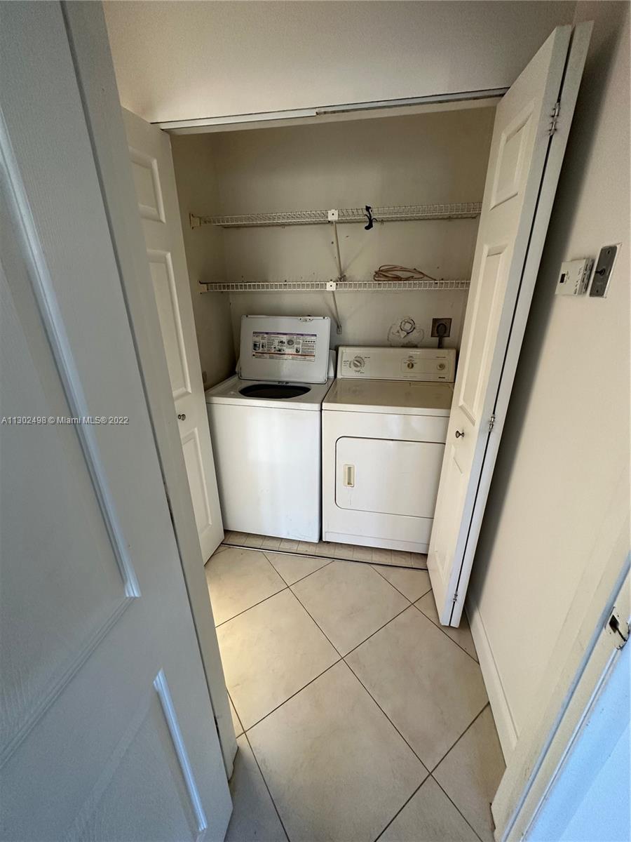 WOODLAKE ISLES - Residential