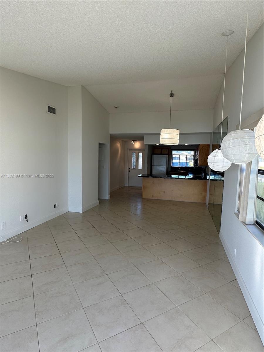 WOODLAKE ISLES - Residential