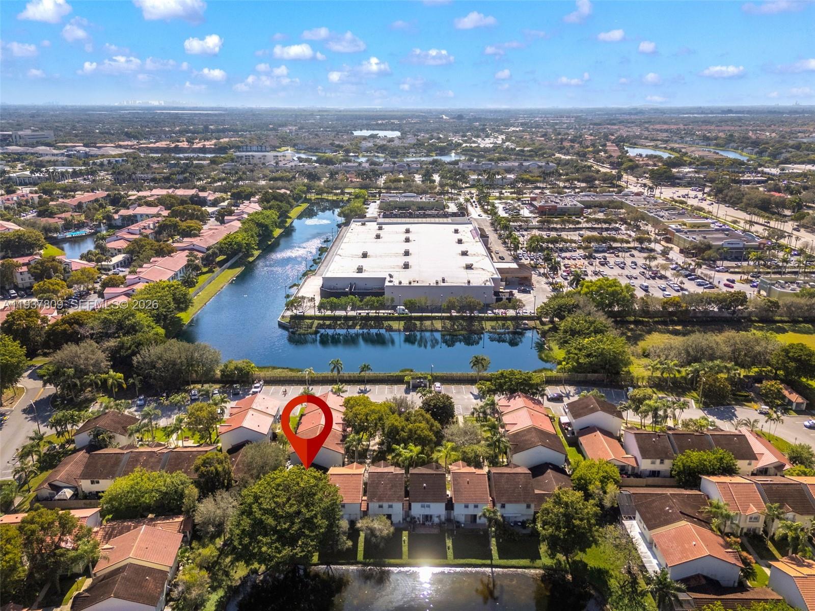 PEMBROKE POINTE - Residential
