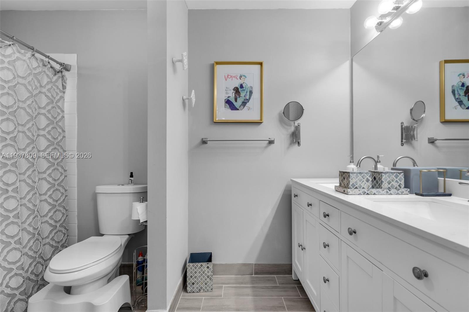 PEMBROKE POINTE - Residential
