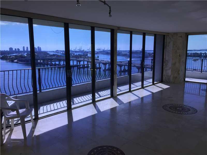 Rarely available beautiful 2bed/ 2bath unit. Gorgeous views from every room of the unit. Amenities include pool, Tennis and racket ball court. 24hrs valet, security and fitness center. Minutes away from Lincoln road, South Beach, Downtown, Brickell, Ameri can Airlines Arena and Adrienne Arscht Performing Arts Center. Brand new appliances, freshly painted, vacant and ready to move in!