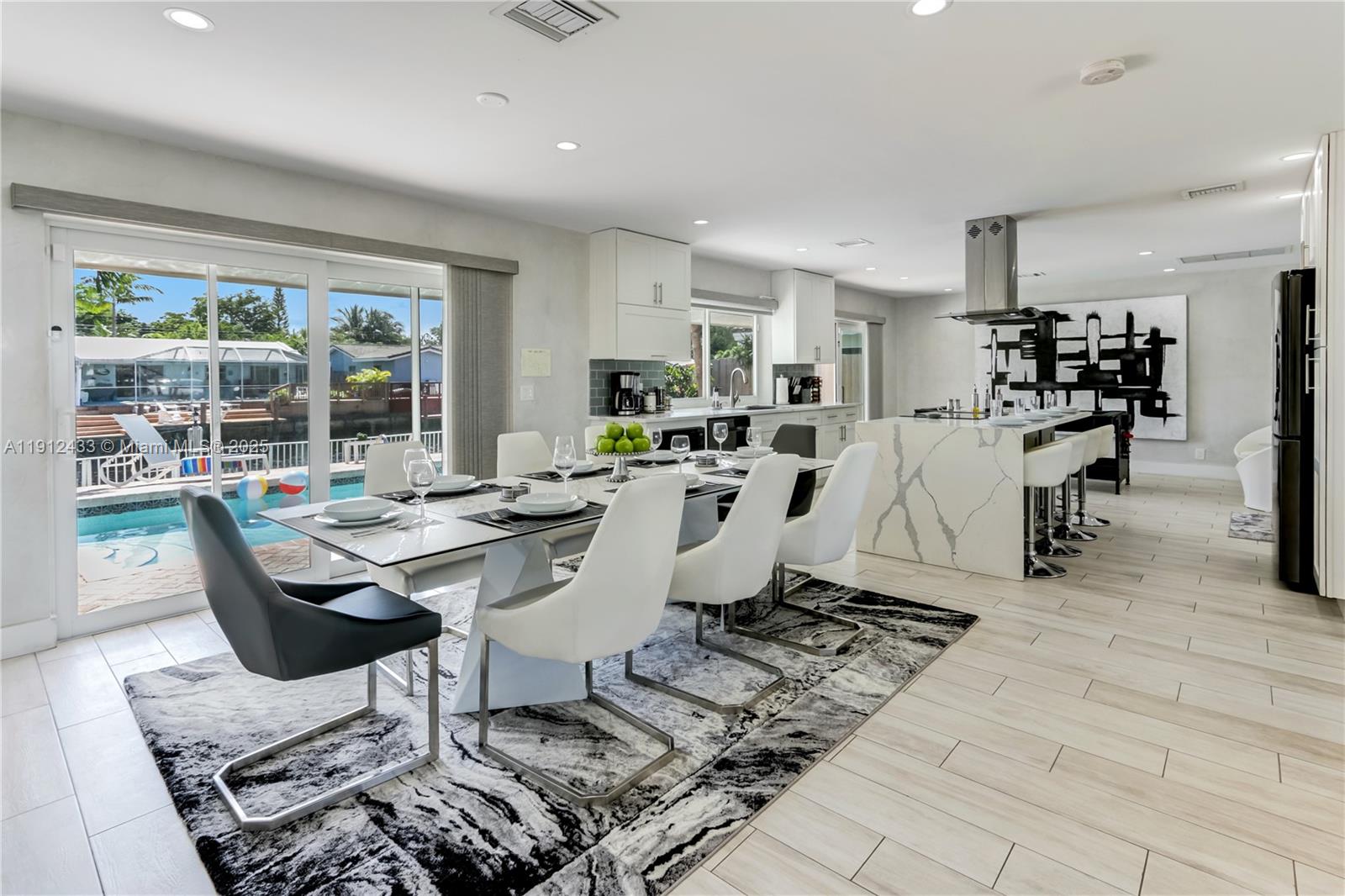 CORAL RIDGE ISLES - Residential