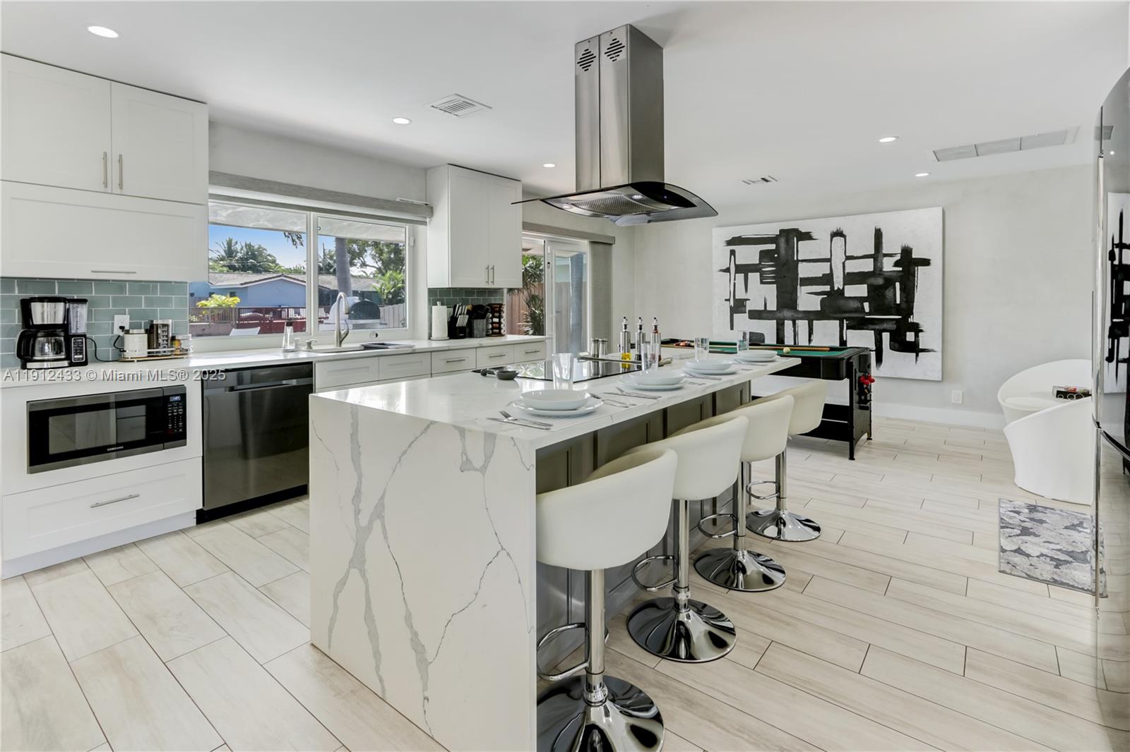 CORAL RIDGE ISLES - Residential