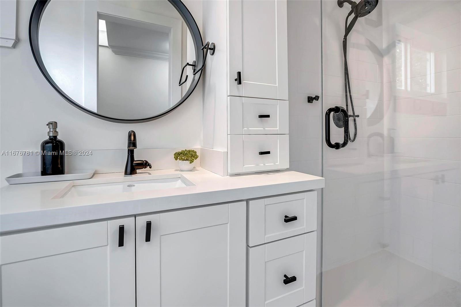 PALM SPRINGS NORTH SEC D - Residential Lease