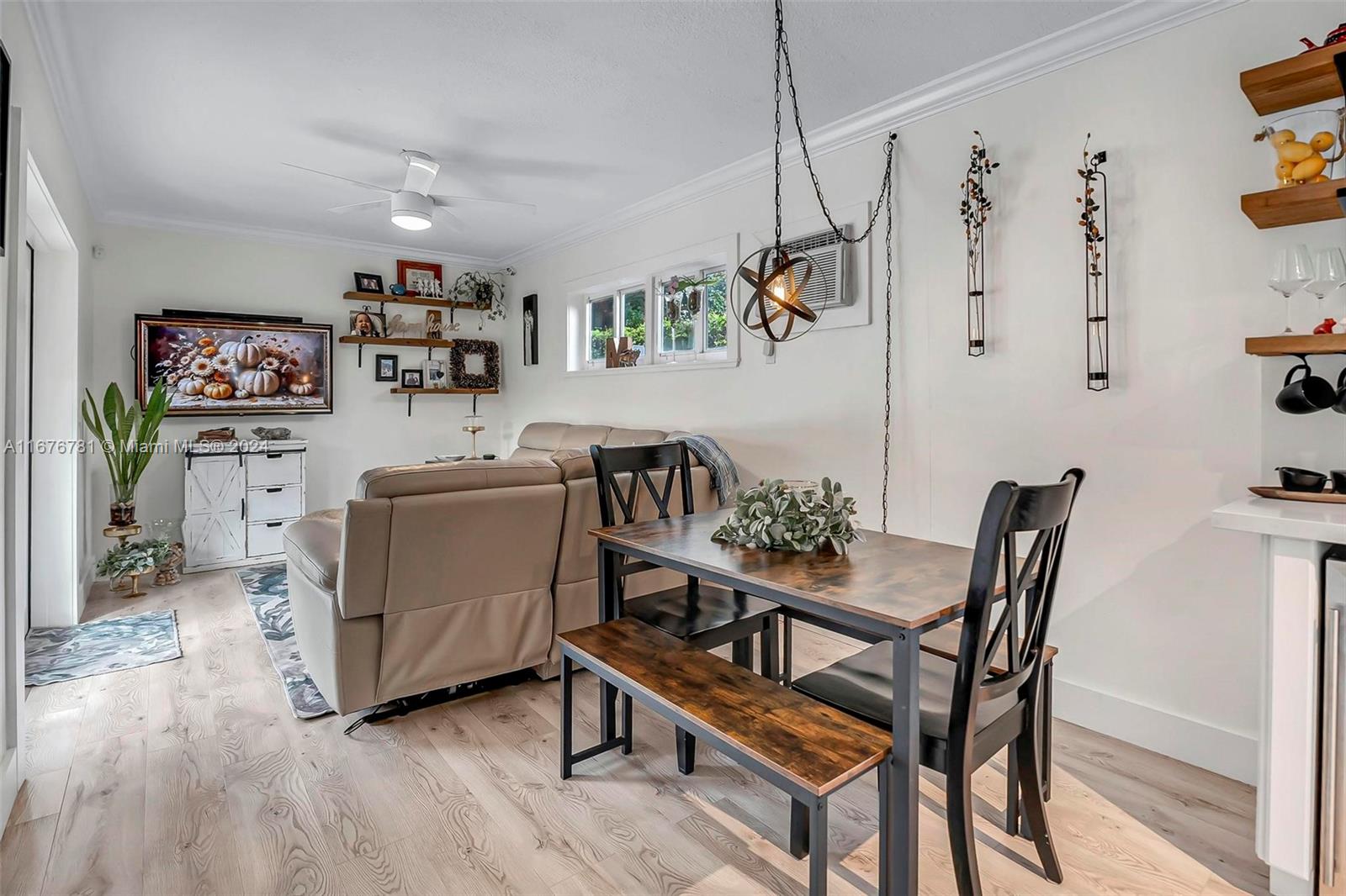 PALM SPRINGS NORTH SEC D - Residential Lease