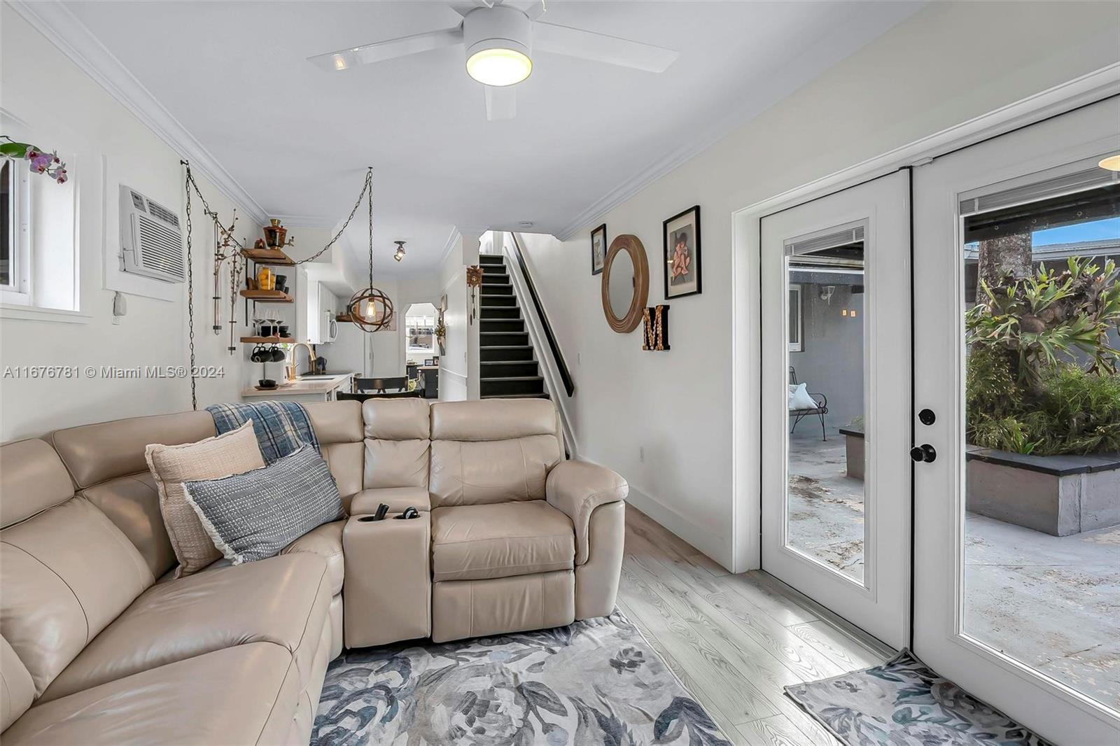 PALM SPRINGS NORTH SEC D - Residential Lease