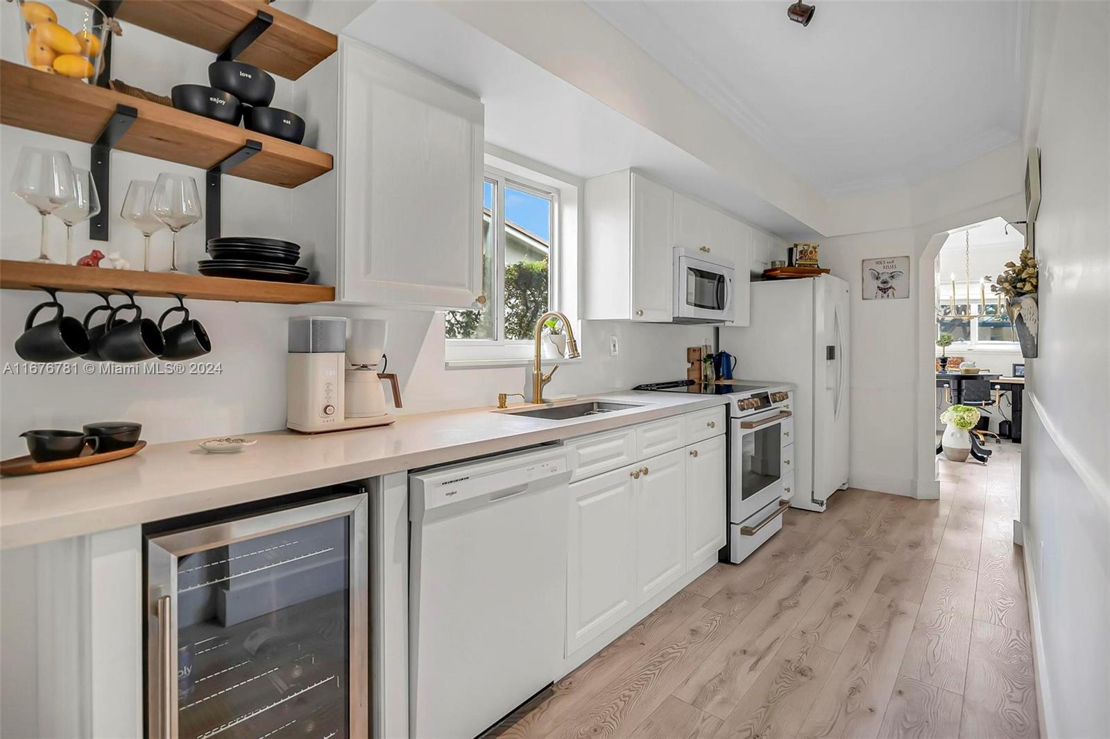 PALM SPRINGS NORTH SEC D - Residential Lease