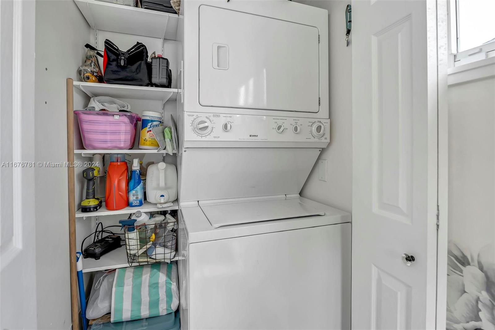 PALM SPRINGS NORTH SEC D - Residential Lease