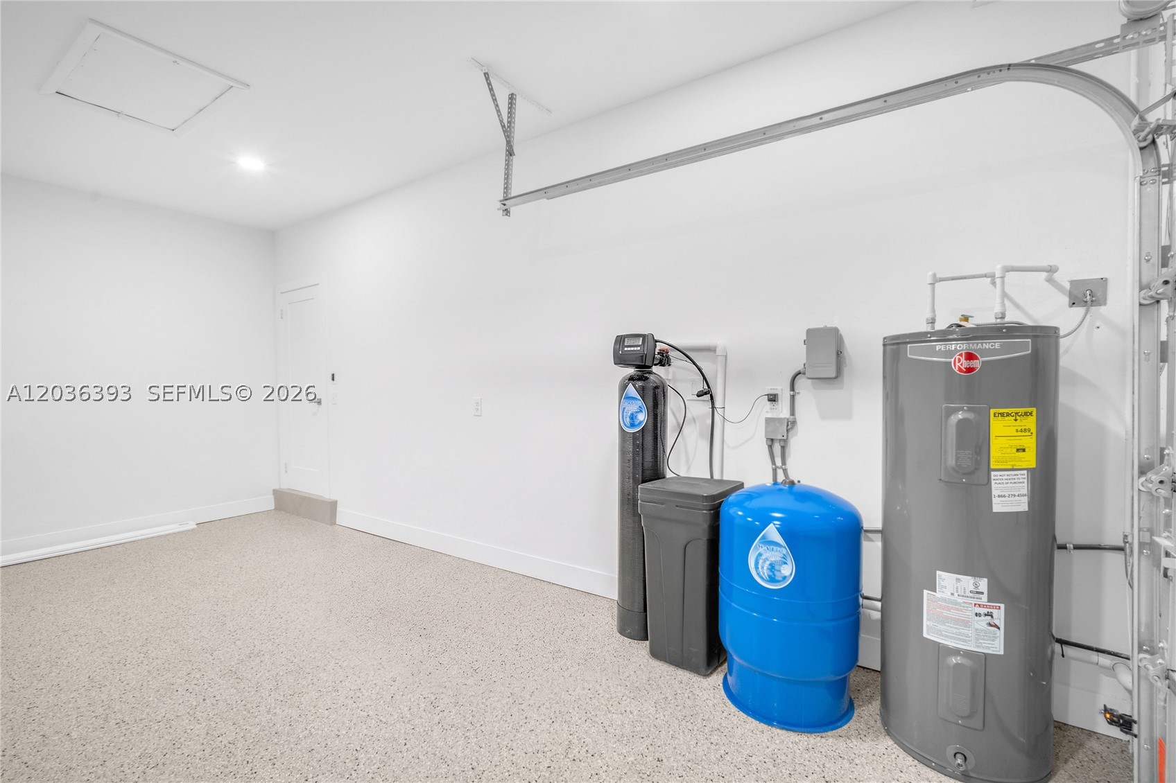 SILVER PALM CITY - Residential