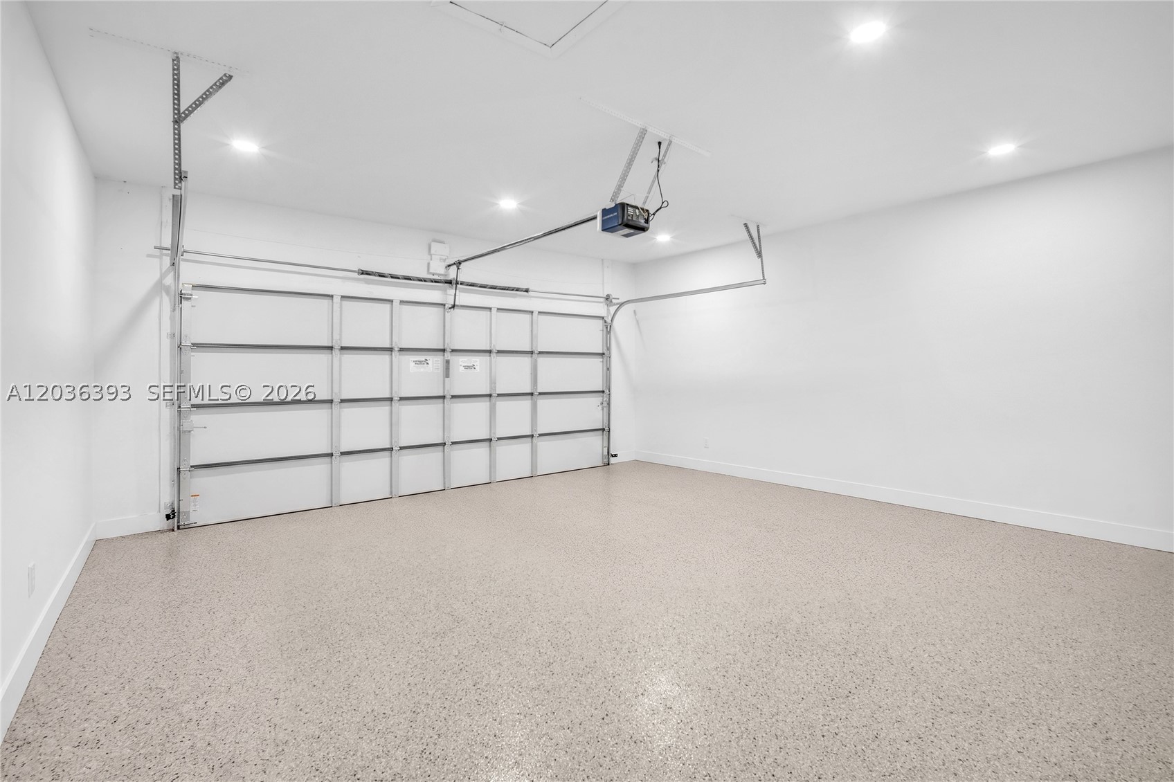 SILVER PALM CITY - Residential