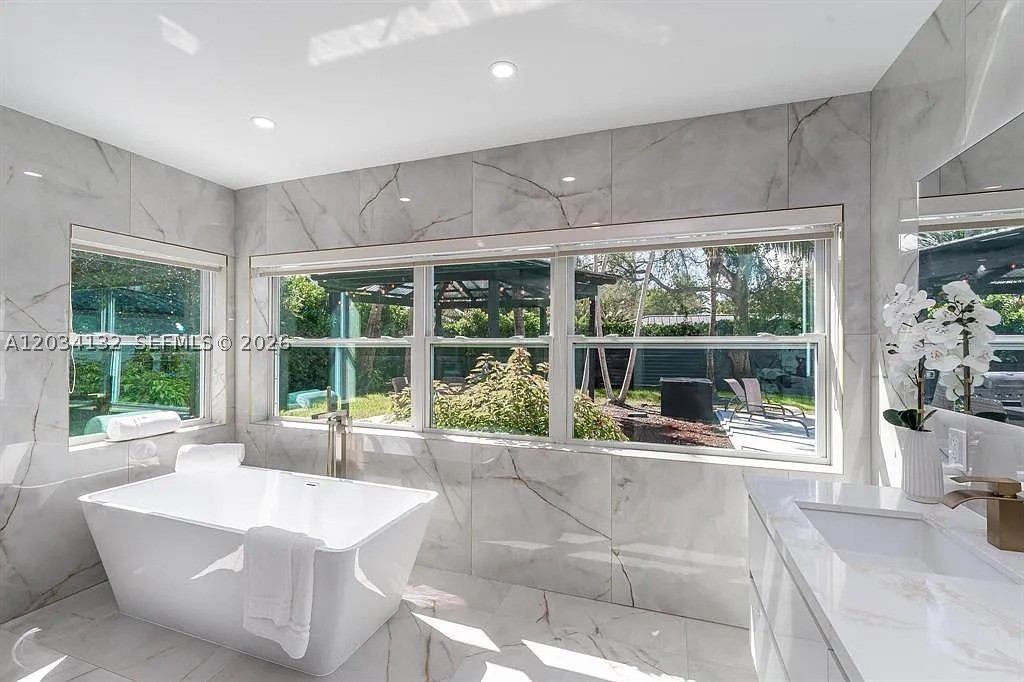 ALAN GROVE ESTATES FIRST - Residential