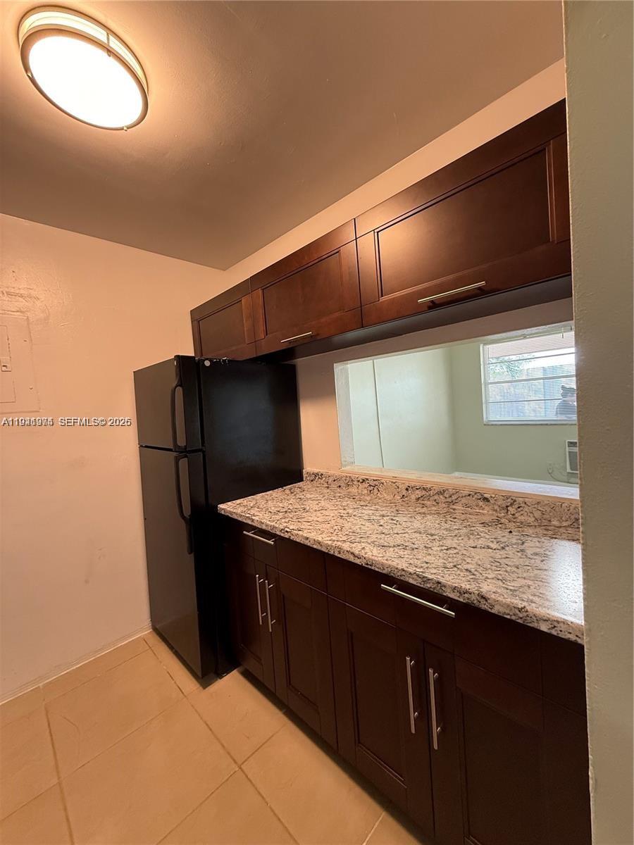 TOWN COLONY CONDO - Residential