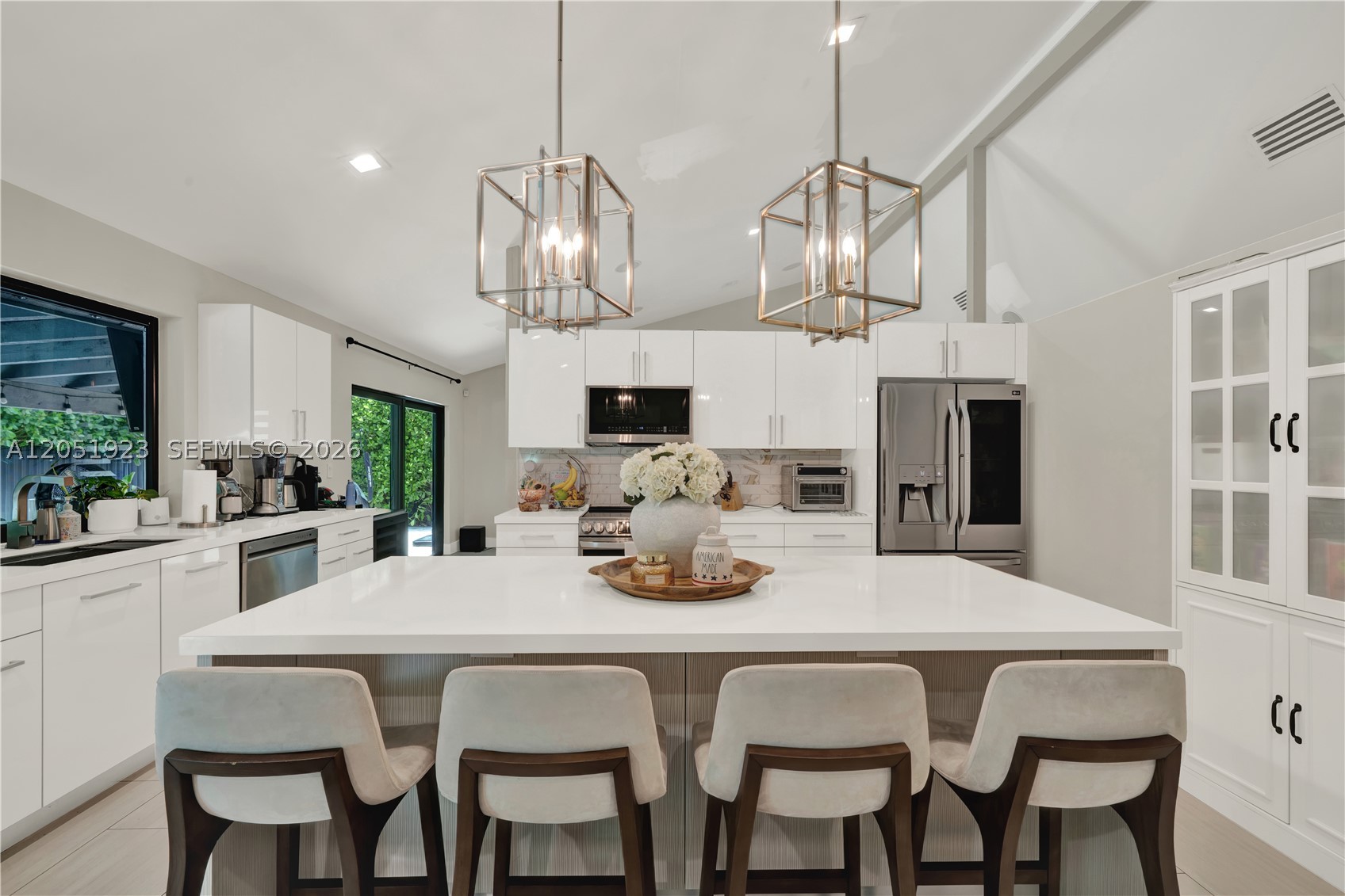 CALUSA CLUB ESTATES 5TH A - Residential