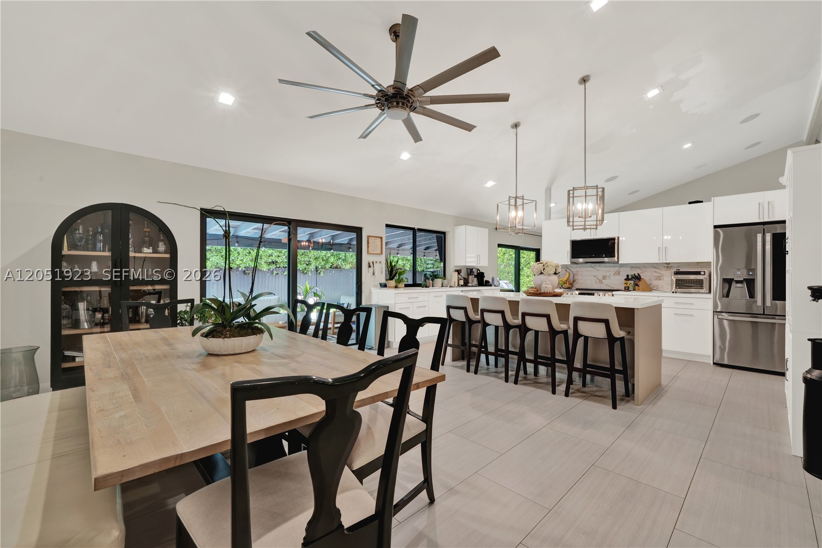 CALUSA CLUB ESTATES 5TH A - Residential