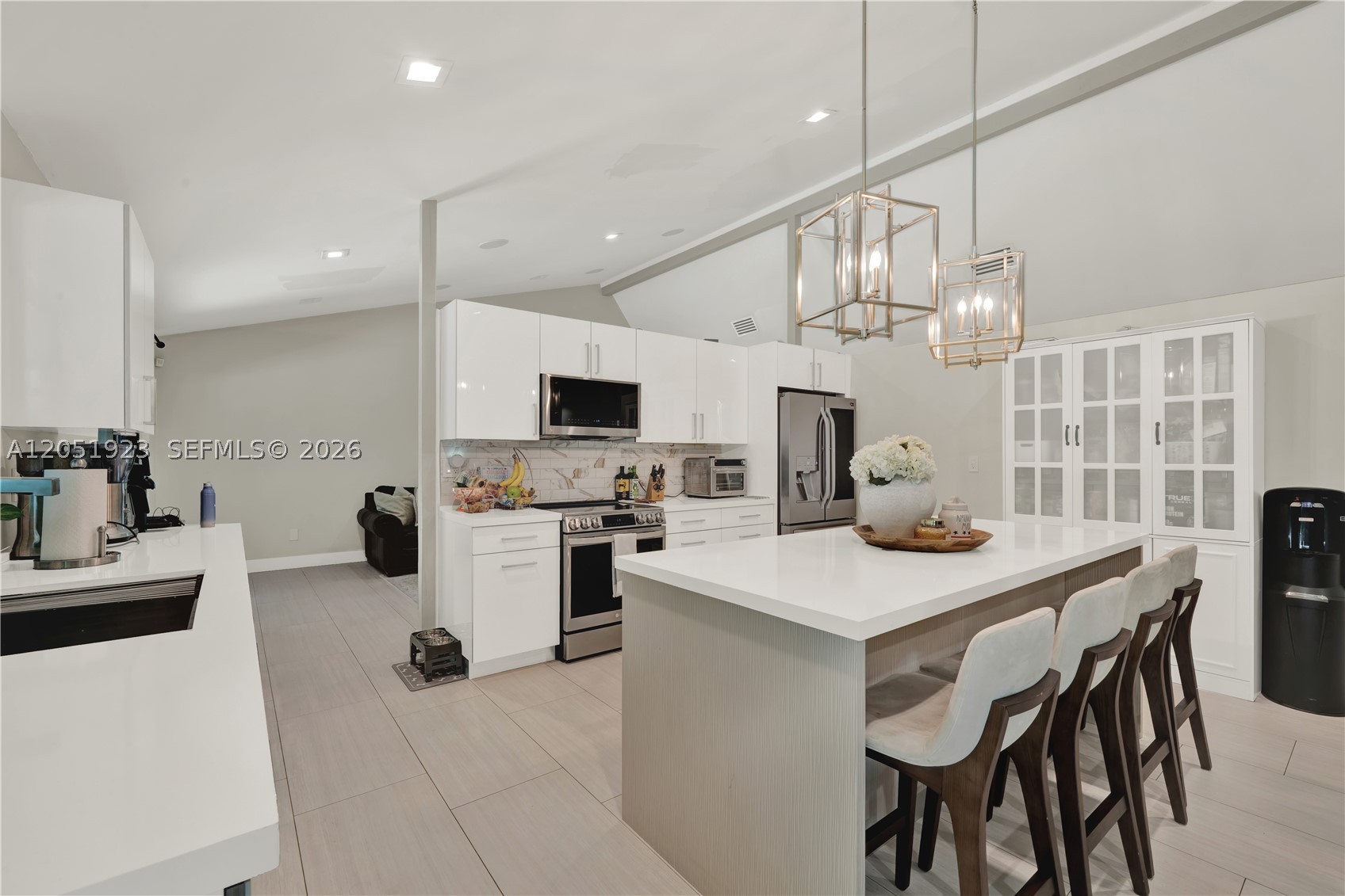 CALUSA CLUB ESTATES 5TH A - Residential
