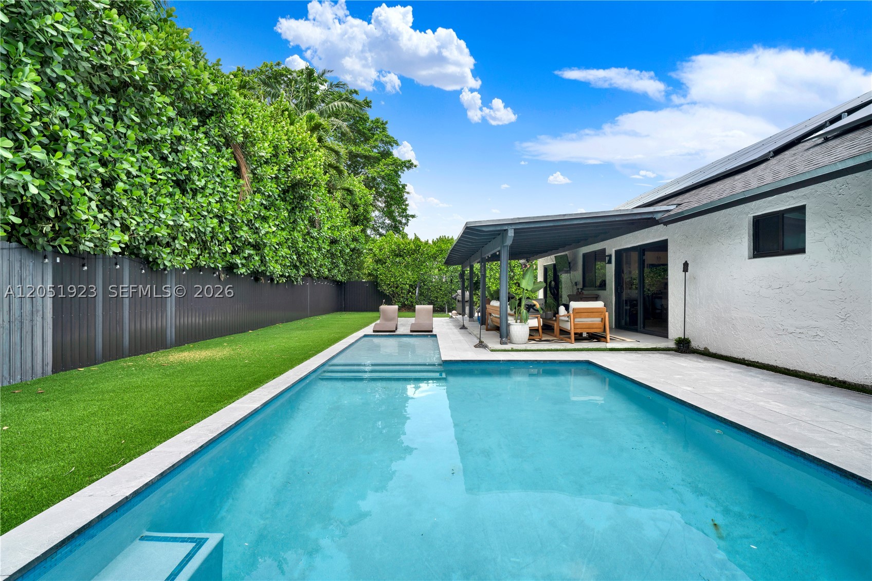 CALUSA CLUB ESTATES 5TH A - Residential