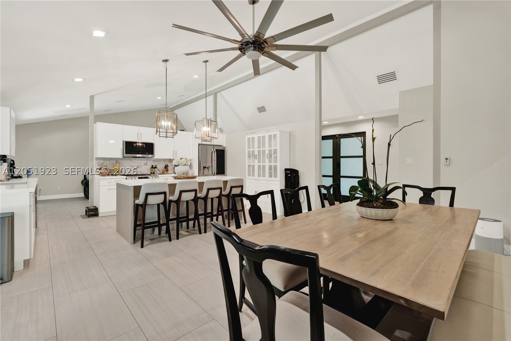 CALUSA CLUB ESTATES 5TH A - Residential