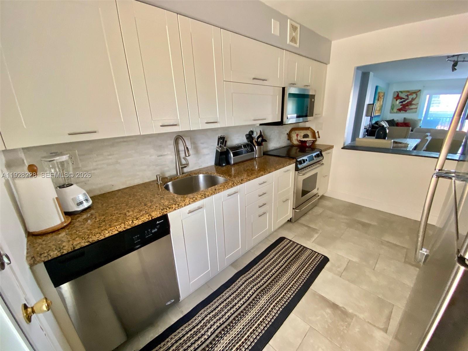 PARK LAYNE TOWERS CONDO - Residential