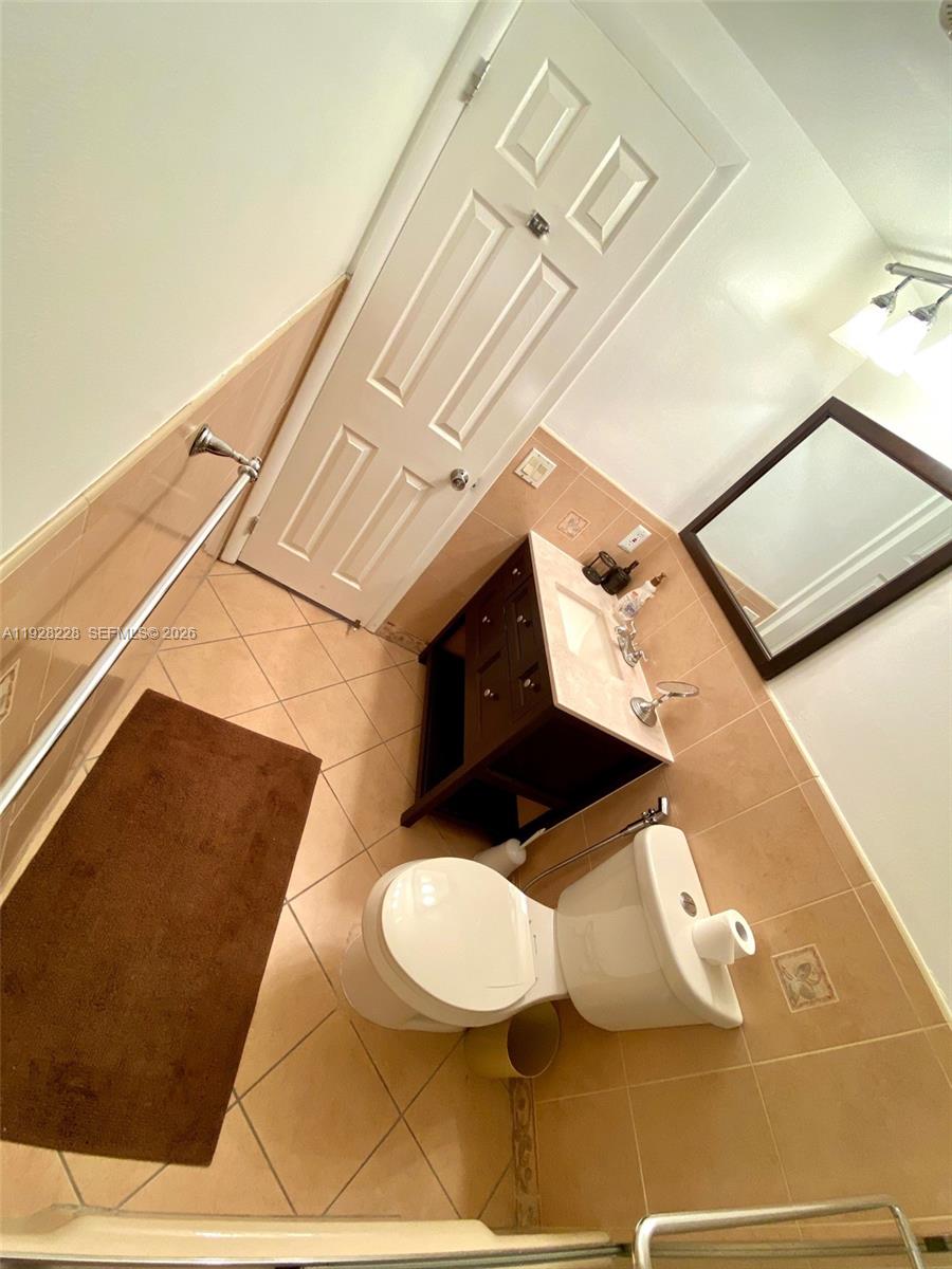 PARK LAYNE TOWERS CONDO - Residential