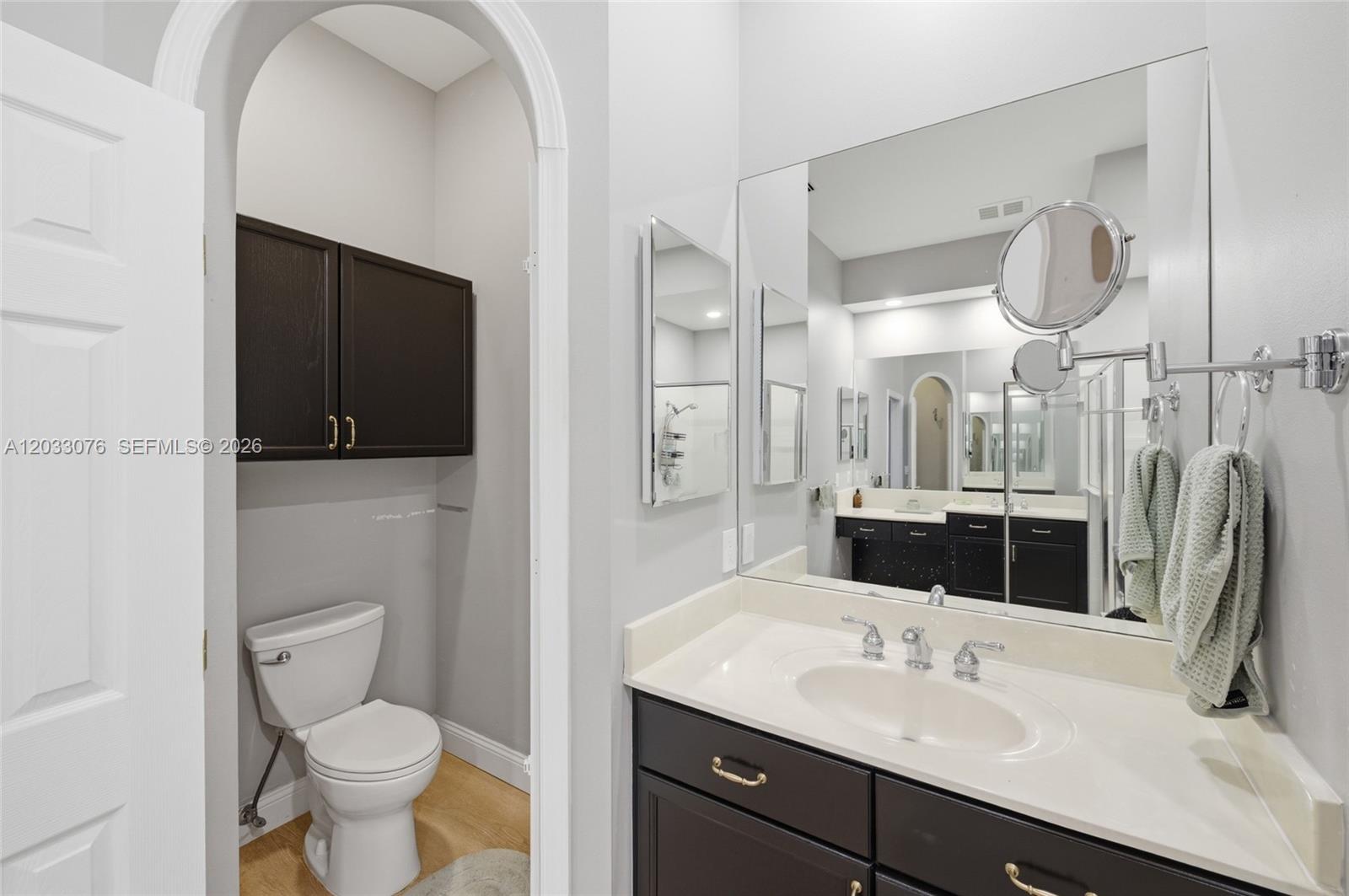 IBIS GOLF AND COUNTRY CLU - Residential Lease