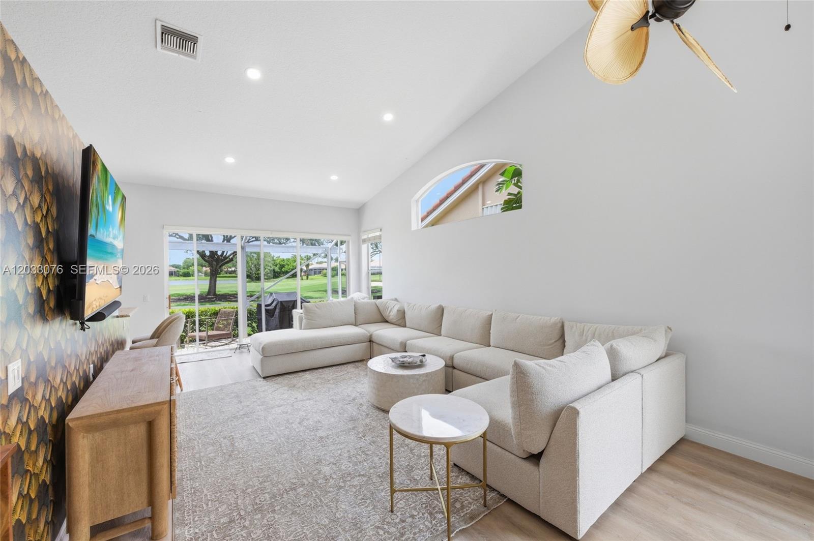 IBIS GOLF AND COUNTRY CLU - Residential Lease