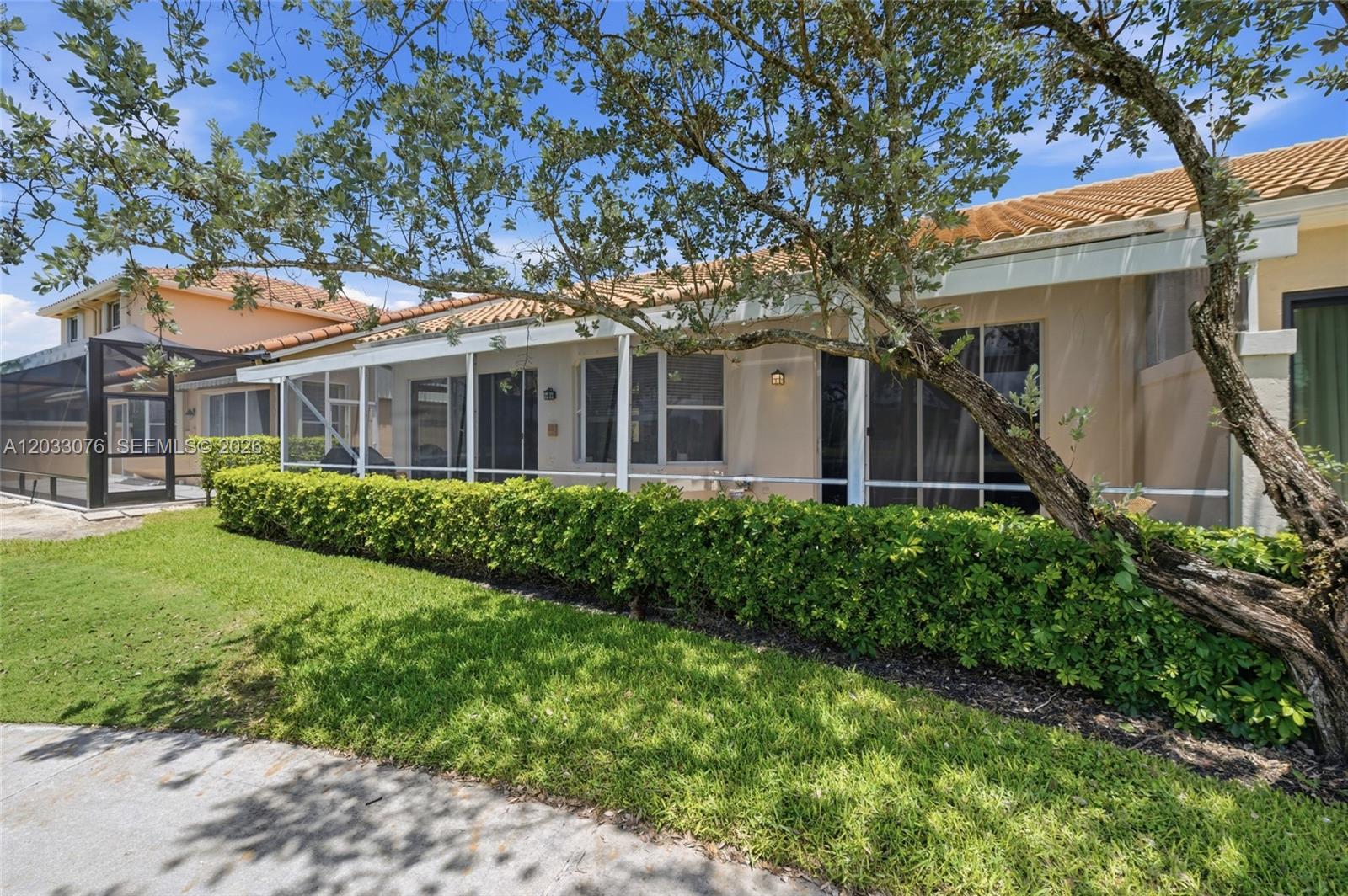 IBIS GOLF AND COUNTRY CLU - Residential Lease