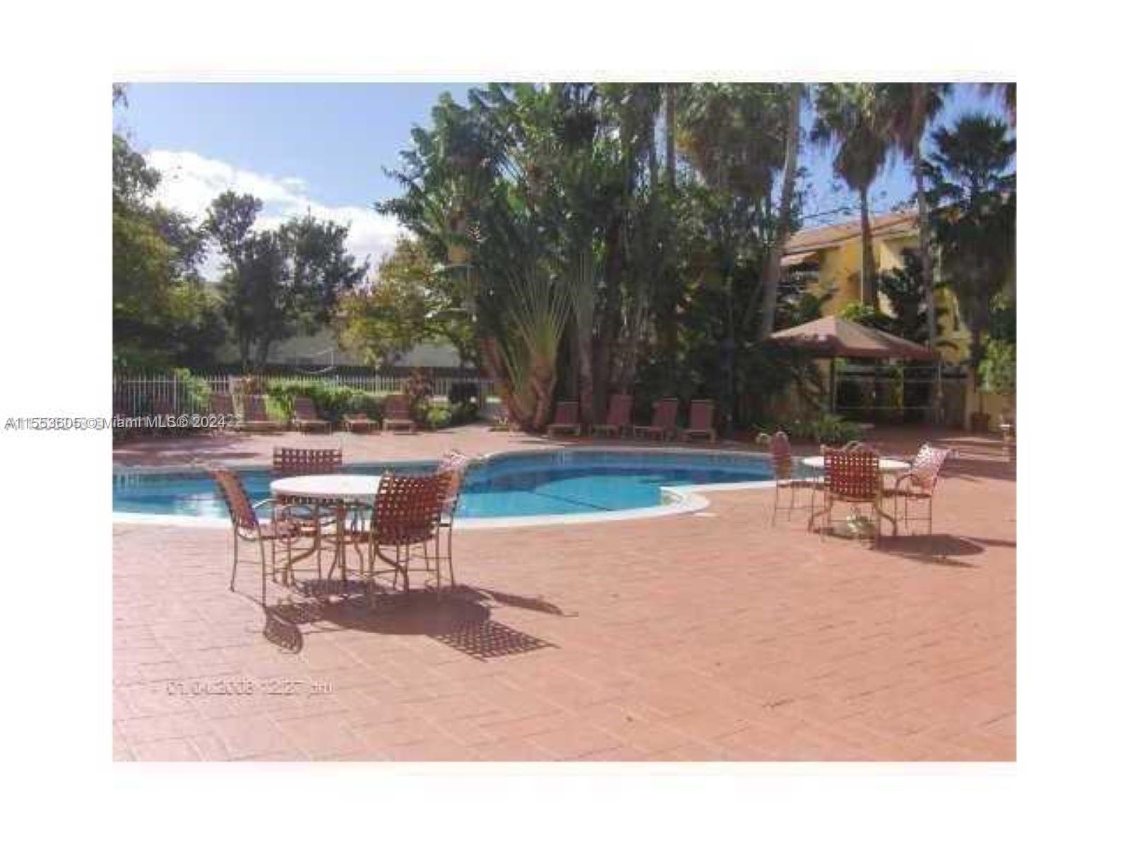 THE COURTS AT KENDALL CON - Residential Lease