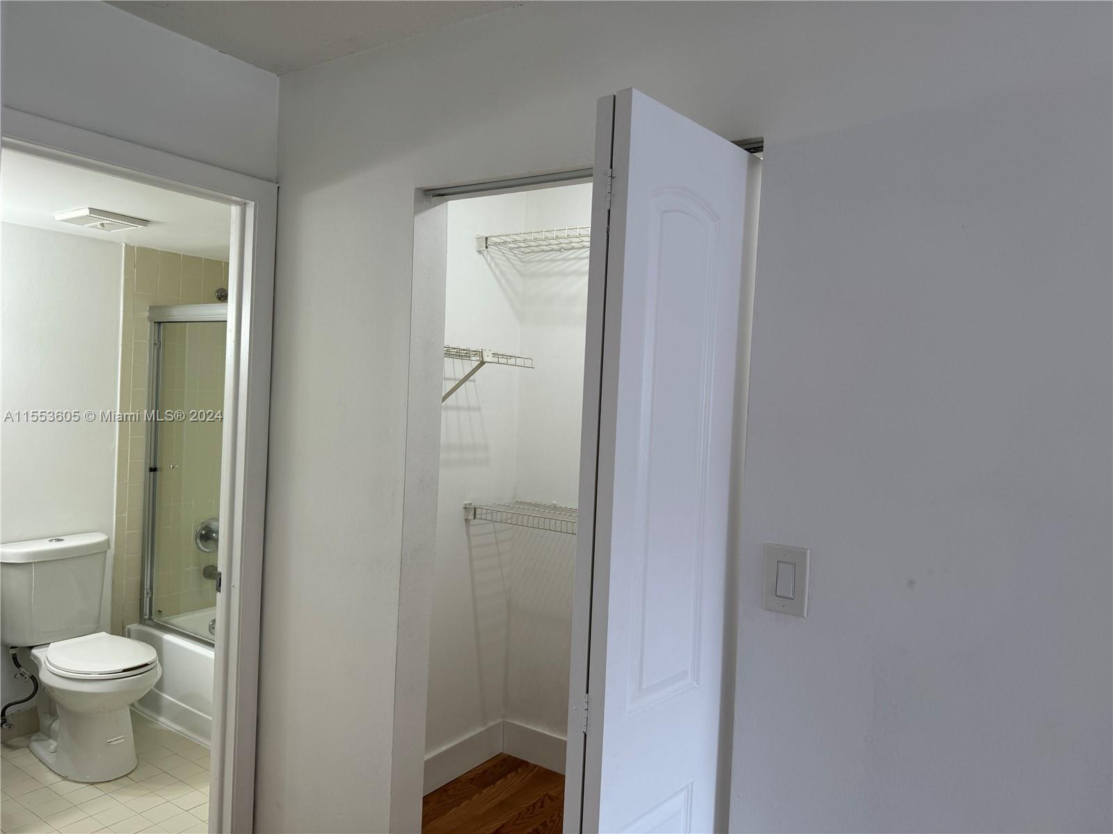 THE COURTS AT KENDALL CON - Residential Lease