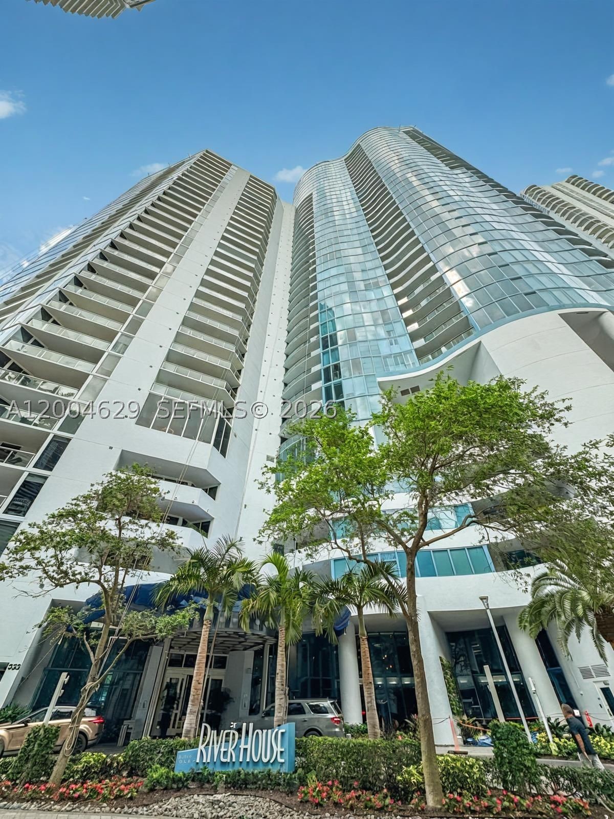 LAS OLAS RIVER HOUSE COND - Residential