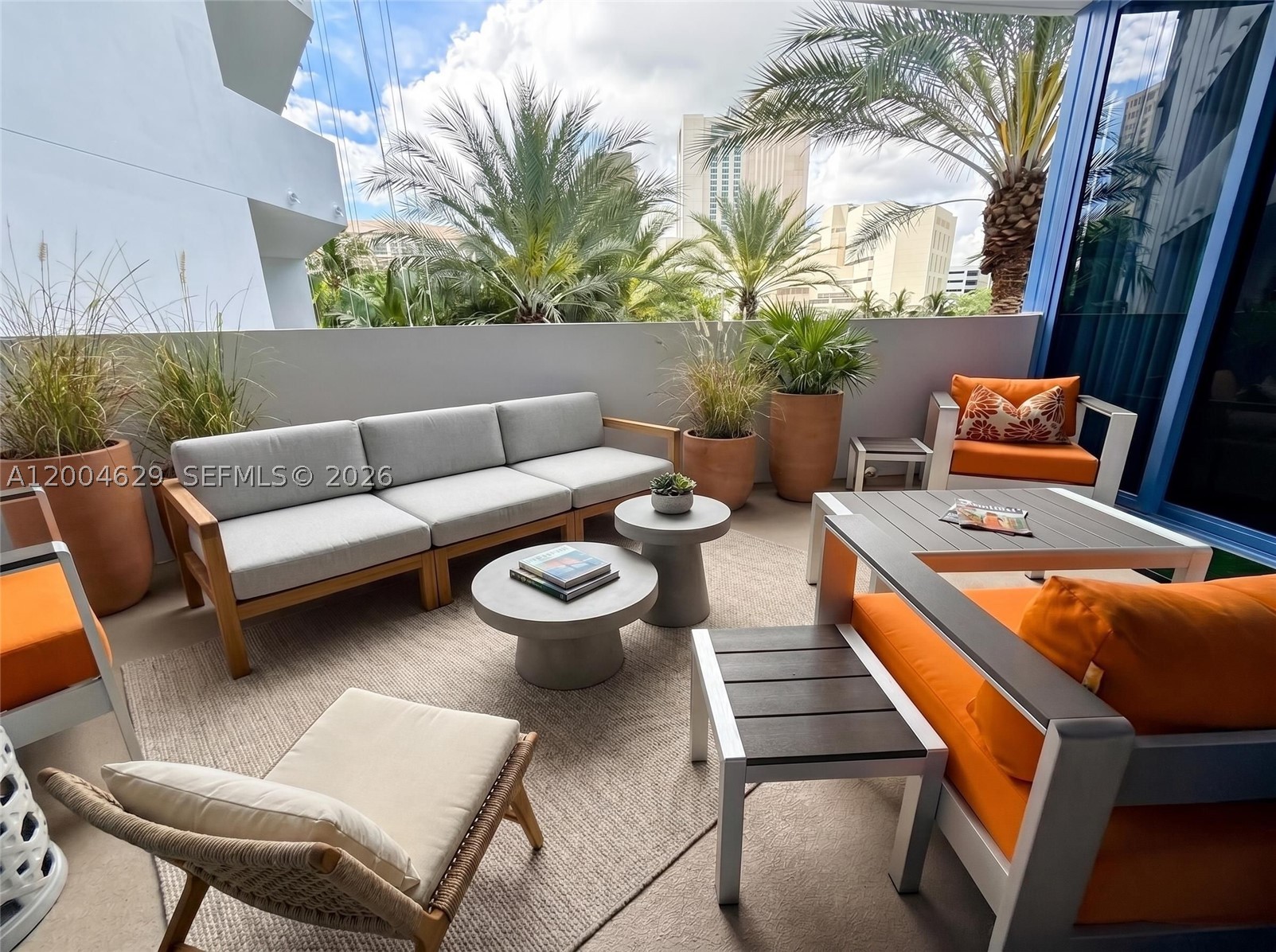 LAS OLAS RIVER HOUSE COND - Residential