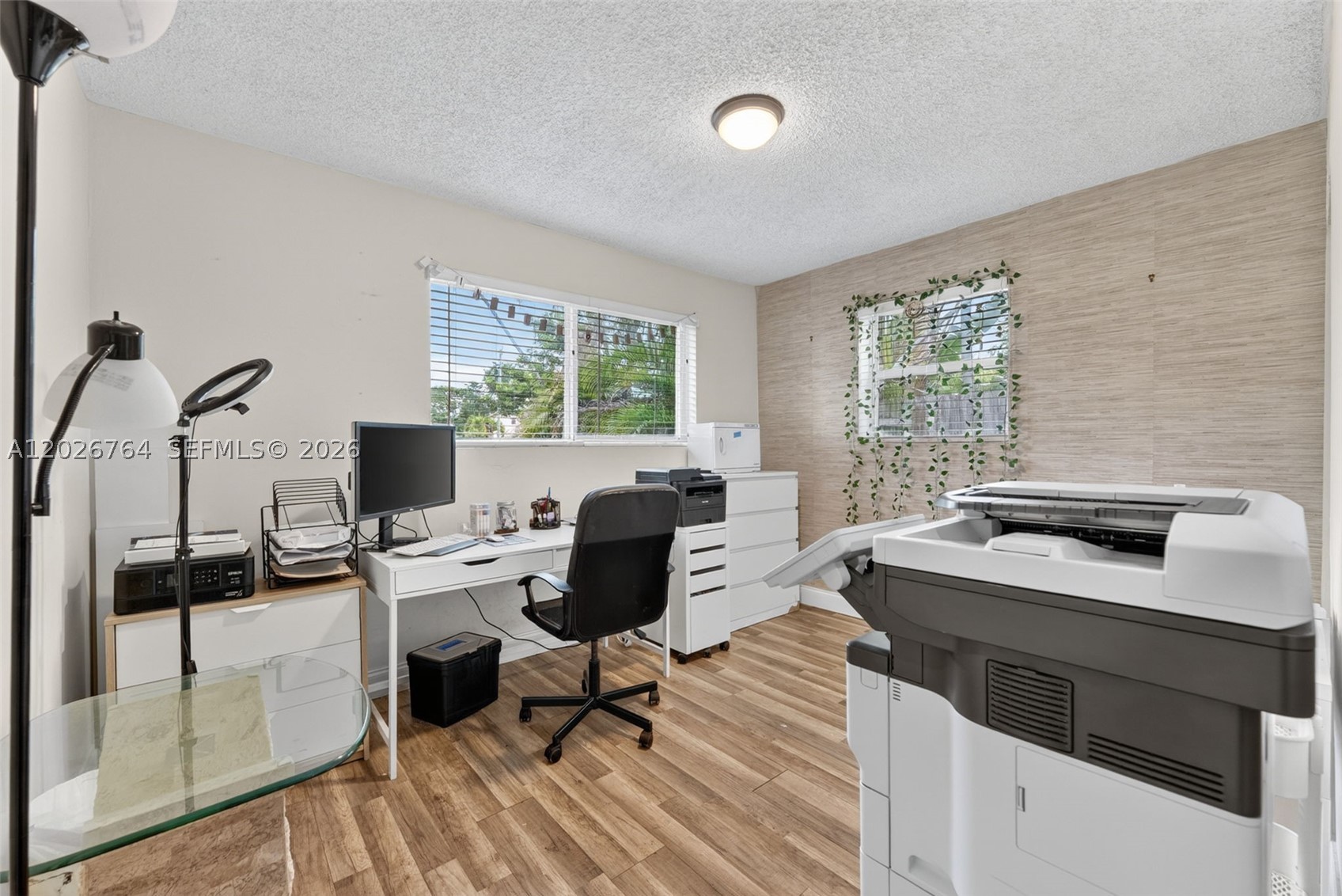 TWIN LAKES HOMES - Residential