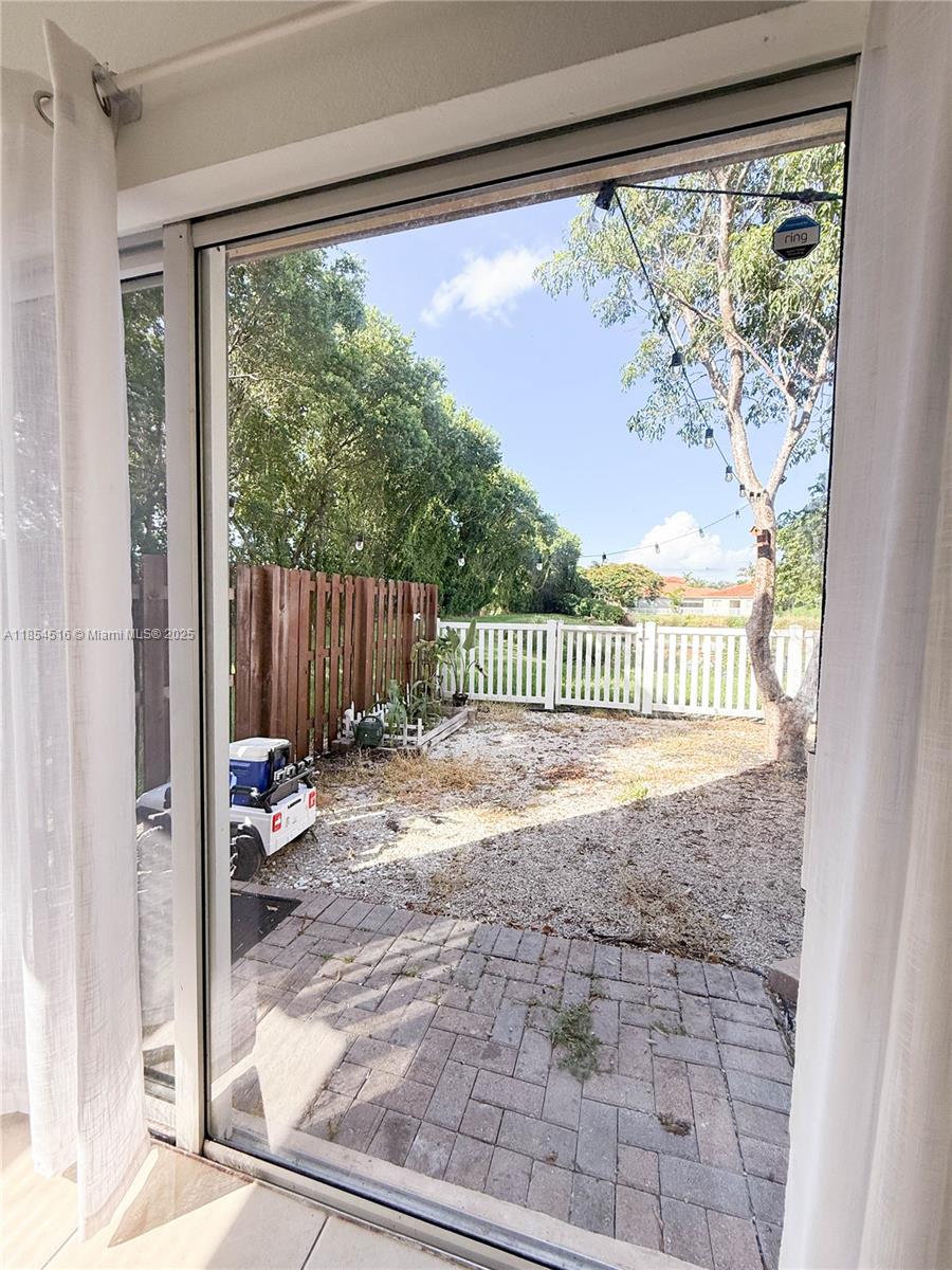 VILLAS AT CARMEL CONDO NO - Residential Lease