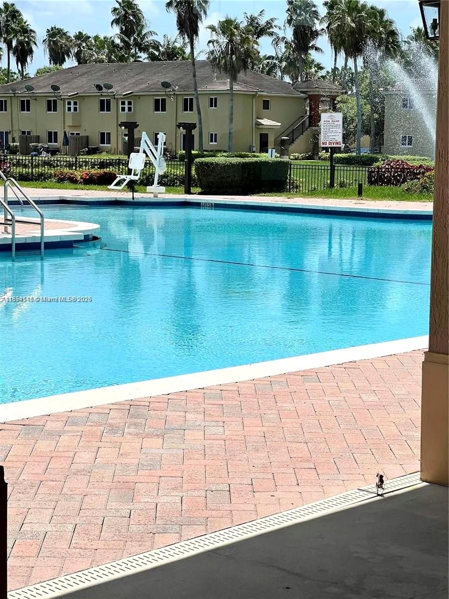 VILLAS AT CARMEL CONDO NO - Residential Lease