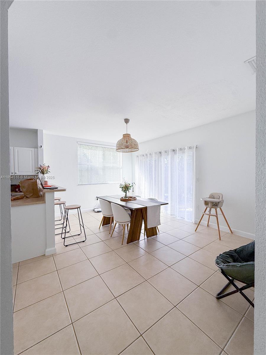 VILLAS AT CARMEL CONDO NO - Residential Lease