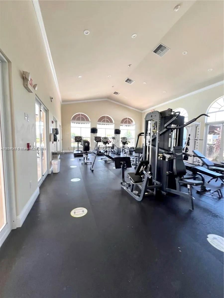 VILLAS AT CARMEL CONDO NO - Residential Lease