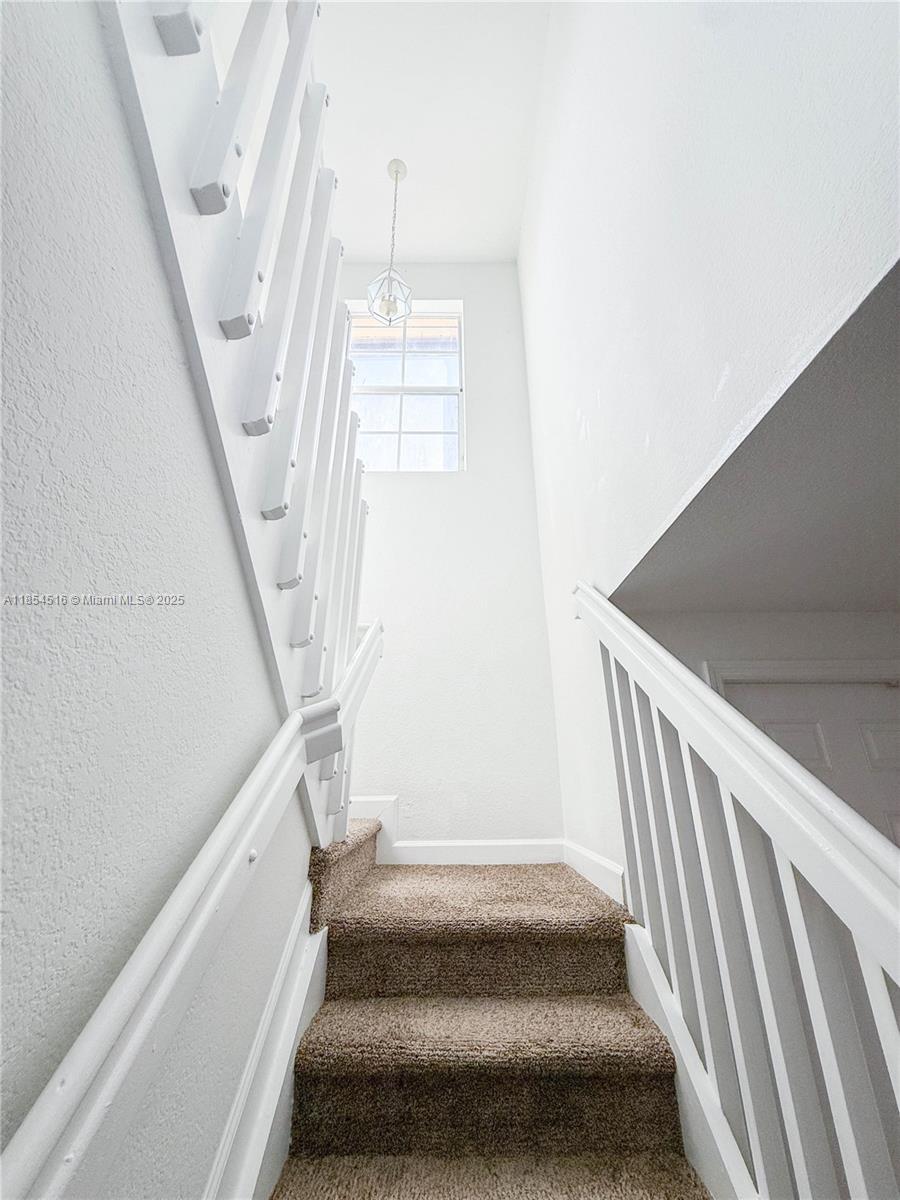 VILLAS AT CARMEL CONDO NO - Residential Lease