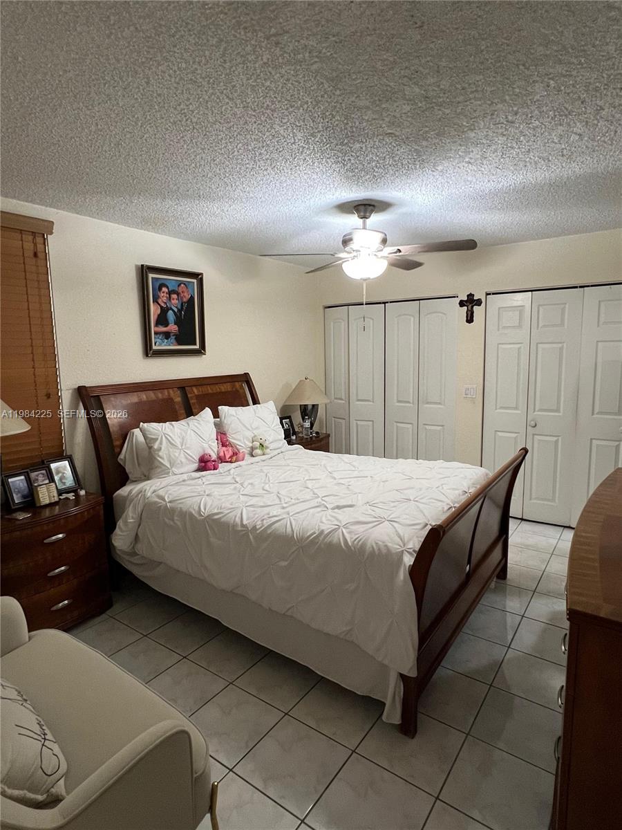 LOS ARBOLES CONDO - Residential