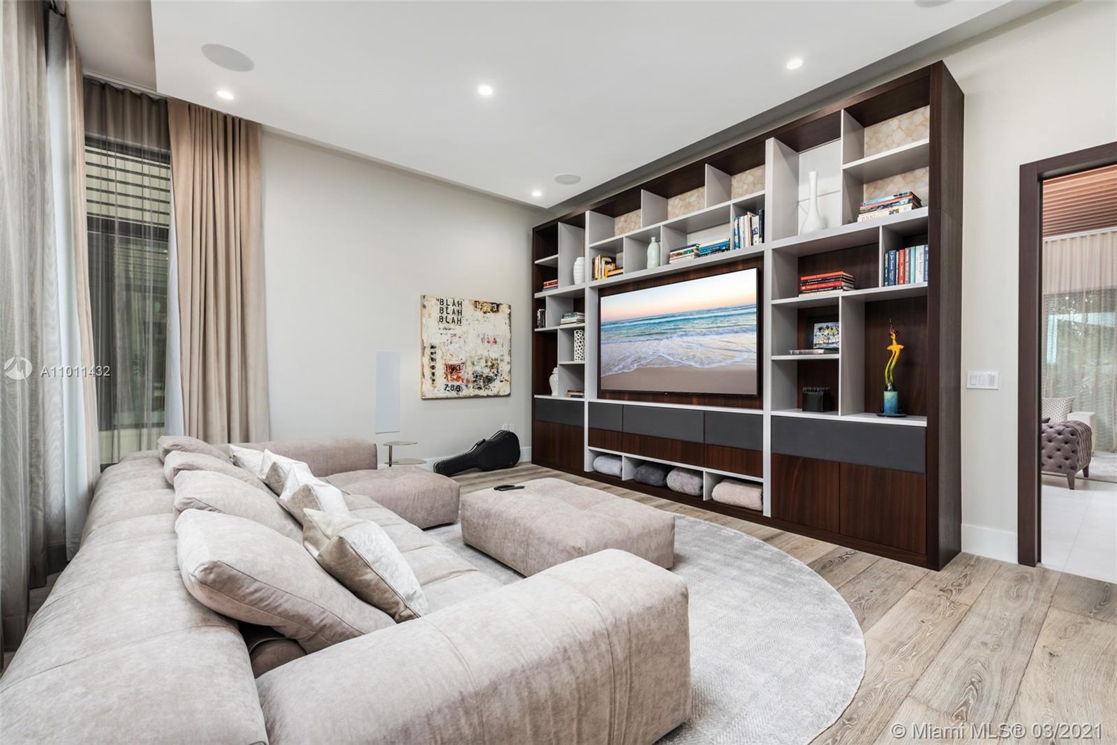 HELMS COUNTRY ESTATES RE- - Residential